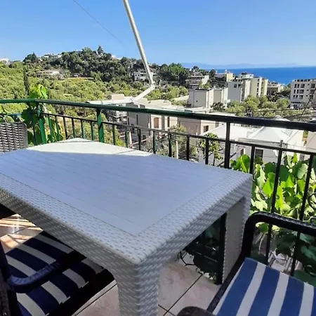 Relax Apartment Qeparo